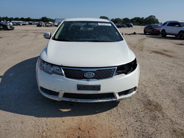 KNAFU4A21B5387117 - 2011 KIA FORTE EX 白色 照片 5