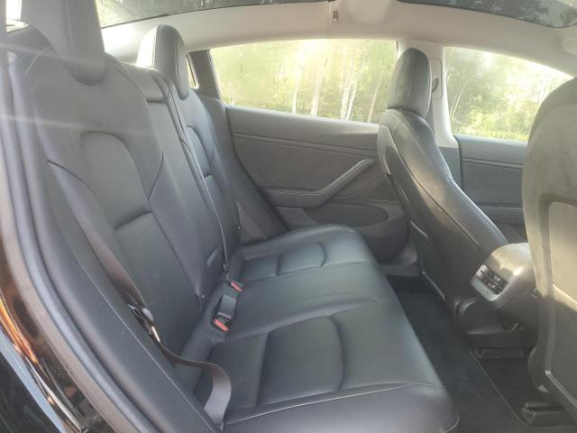 5YJ3E1EA0JF028647 - 2018 TESLA MODEL 3 Schwarz Foto 10