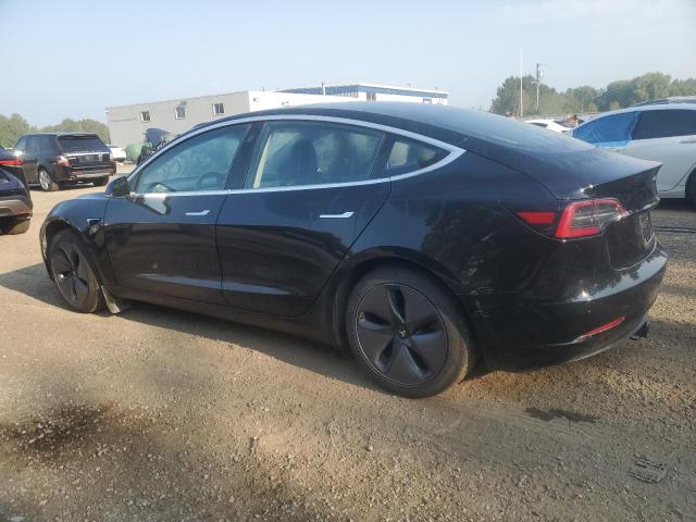 5YJ3E1EA0JF028647 - 2018 TESLA MODEL 3 Schwarz Foto 2