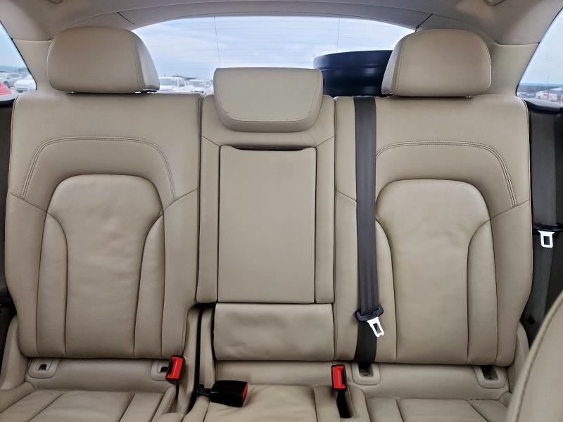 WA1LFAFP8DA101674 - 2013 AUDI Q5 PREMIUM PLUS Weiß Foto 10