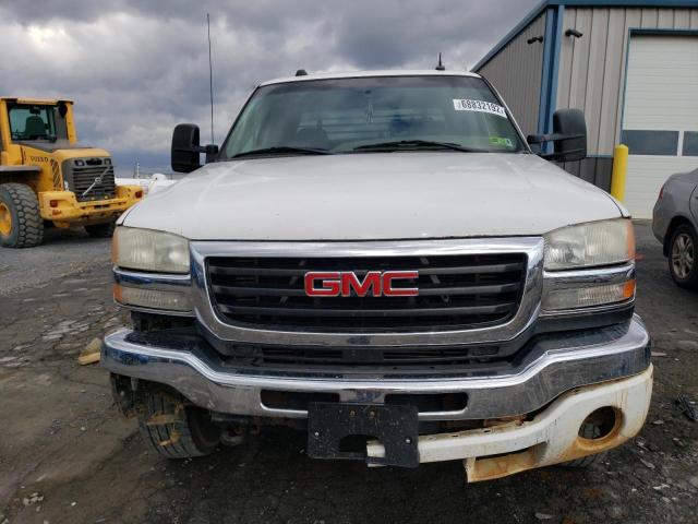 1GTHK23144F134896 - 2004 GMC SIERRA K2500 HEAVY DUTY WHITE photo 5