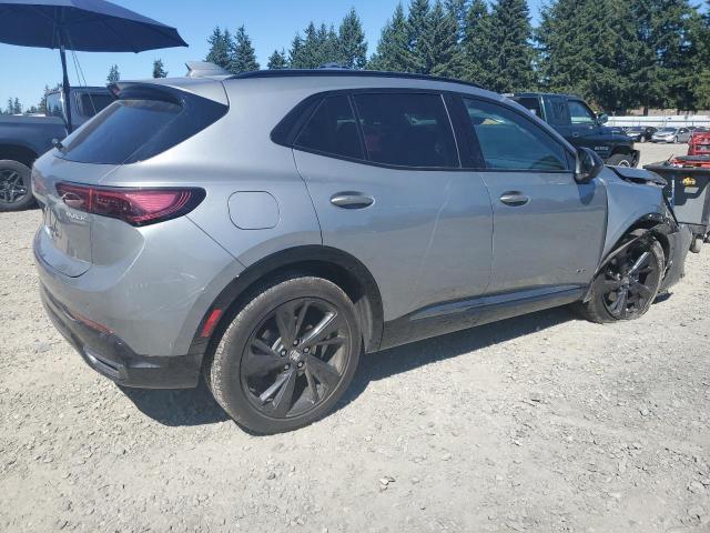 LRBFZPE47RD073455 - 2024 BUICK ENVISION ESSENCE 银色 照片 3