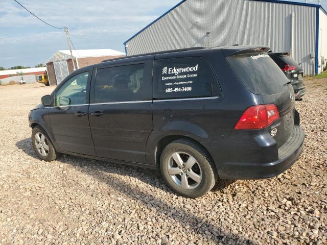 2V4RW3DG2BR642457 - 2011 VOLKSWAGEN ROUTAN SE Синій фото 2