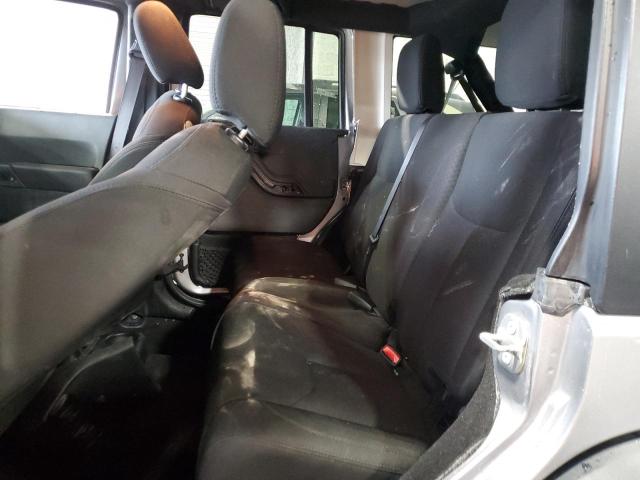 1C4BJWDG1JL812956 - 2018 JEEP WRANGLER U SPORT SILVER photo 10