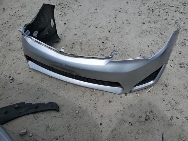 4T4BF1FK8CR218644 - 2012 TOYOTA CAMRY BASE SILVER photo 12