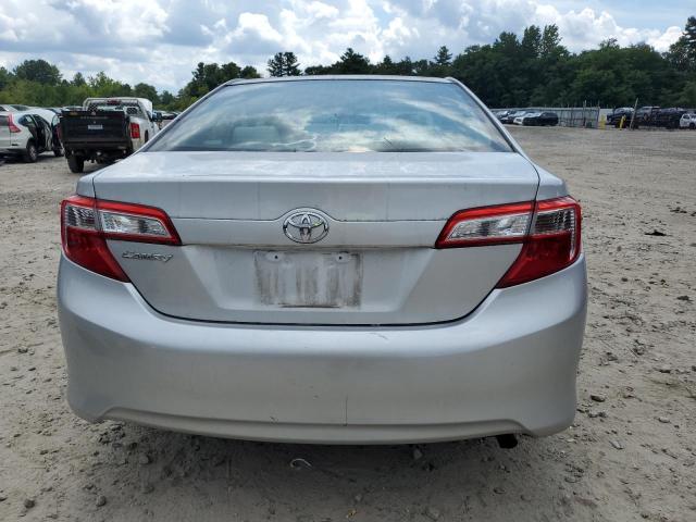 4T4BF1FK8CR218644 - 2012 TOYOTA CAMRY BASE SILVER photo 6