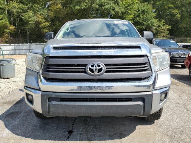 5TFUW5F14FX488916 - 2015 TOYOTA TUNDRA DOUBLE CAB SR/SR5 SILVER photo 5