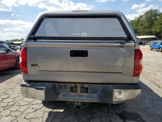 5TFUW5F14FX488916 - 2015 TOYOTA TUNDRA DOUBLE CAB SR/SR5 SILVER photo 6