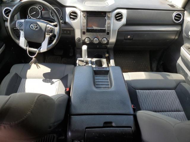 5TFUW5F14FX488916 - 2015 TOYOTA TUNDRA DOUBLE CAB SR/SR5 SILVER photo 8