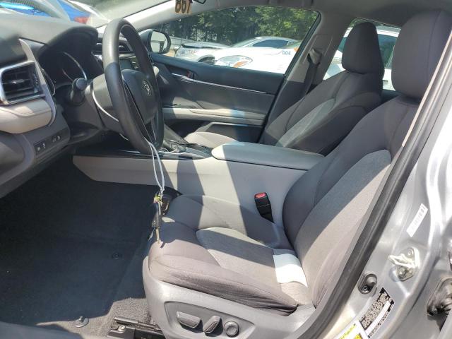 4T1B11HK1JU153560 - 2018 TOYOTA CAMRY L SILVER photo 7