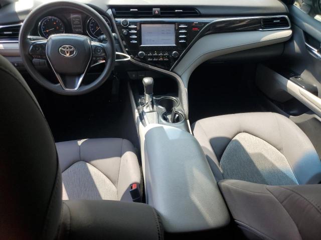 4T1B11HK1JU153560 - 2018 TOYOTA CAMRY L SILVER photo 8