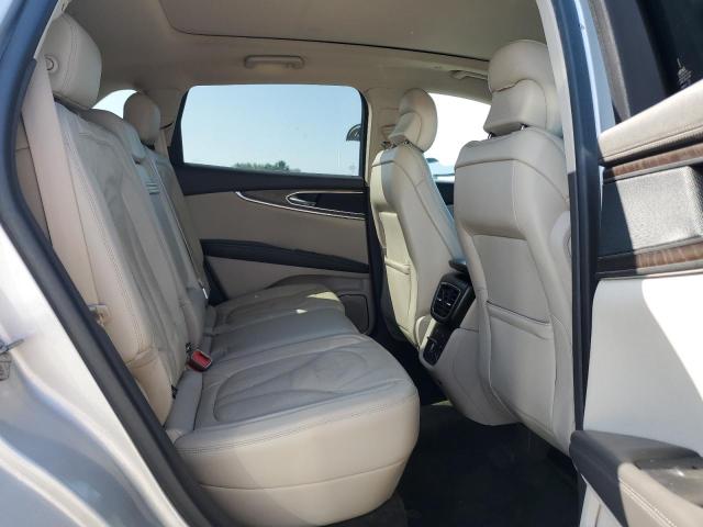 2LMTJ8LP3GBL60468 - 2016 LINCOLN MKX RESERVE SILVER photo 11