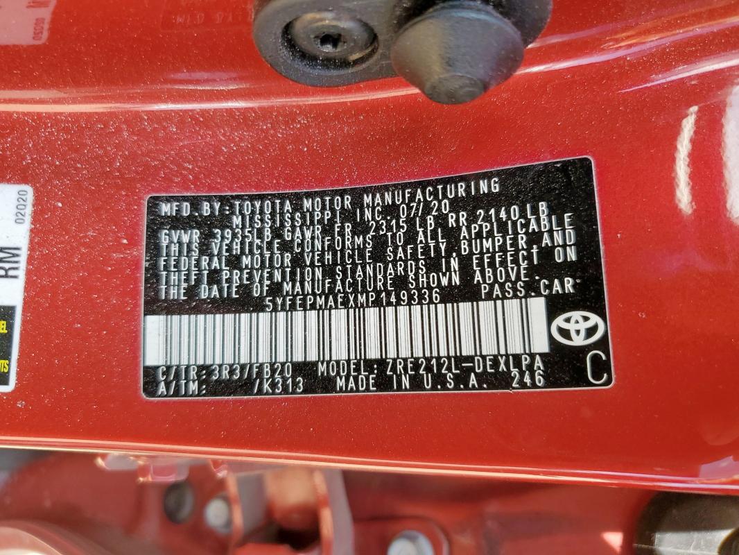 5YFEPMAEXMP149336 - 2021 TOYOTA COROLLA LE RED photo 13