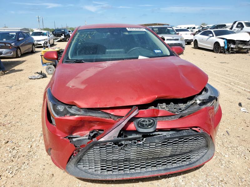 5YFEPMAEXMP149336 - 2021 TOYOTA COROLLA LE RED photo 5