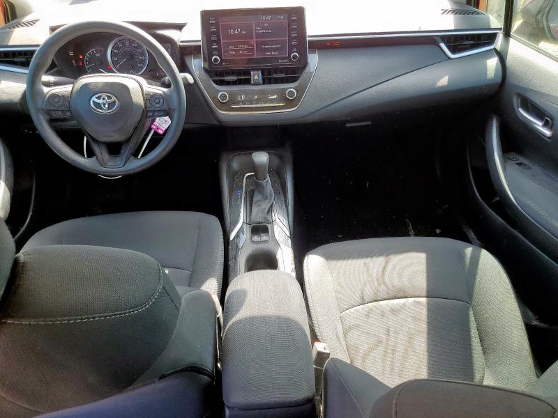 5YFEPMAEXMP149336 - 2021 TOYOTA COROLLA LE RED photo 8