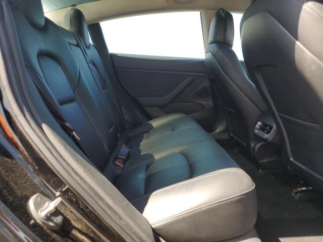 5YJ3E1EA1JF172644 - 2018 TESLA MODEL 3 Qara foto 10