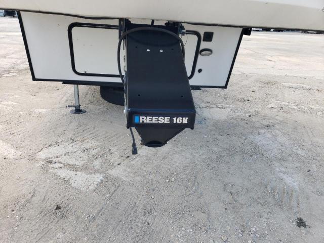 4YDF35725M1532976 - 2021 KEYSTONE TRAILER WHITE photo 7