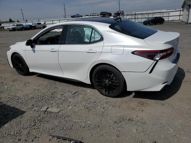 4T1K61BK6RU128286 - 2024 TOYOTA CAMRY XSE WHITE photo 2