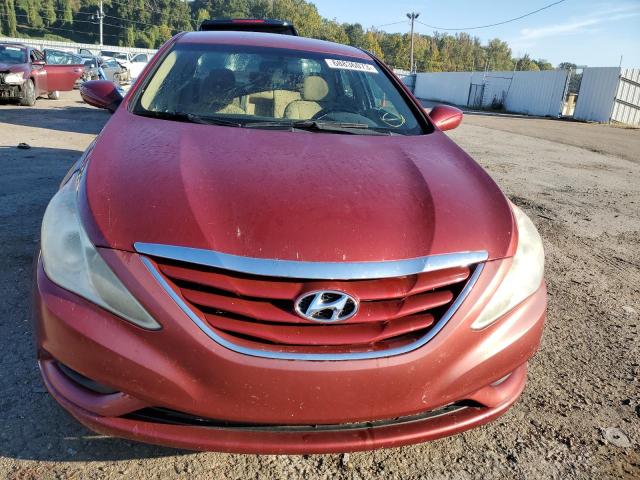 5NPEB4AC3BH258440 - 2011 HYUNDAI SONATA GLS RED photo 5