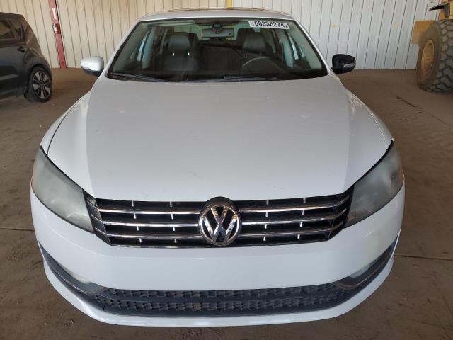 1VWBM7A33DC102893 - 2013 VOLKSWAGEN PASSAT SE WHITE photo 5