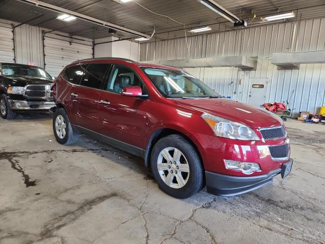 1GNKVJED1BJ265672 - 2011 CHEVROLET TRAVERSE LT Qırmızı foto 4