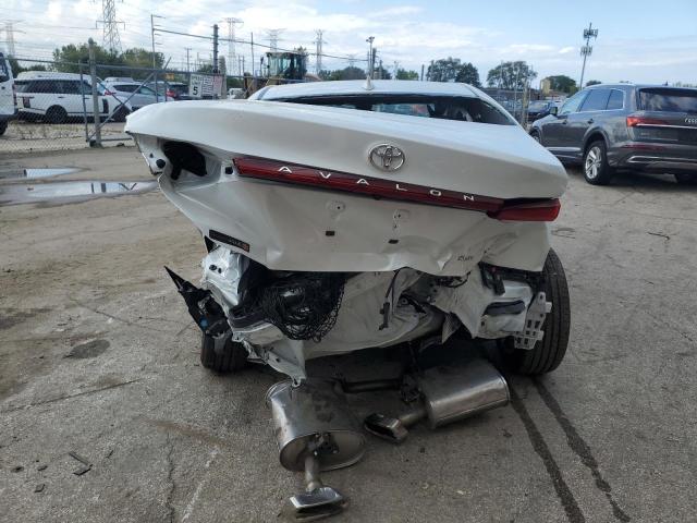 4T1AZ1FB5NU083140 - 2022 TOYOTA AVALON XLE Белый фото 6