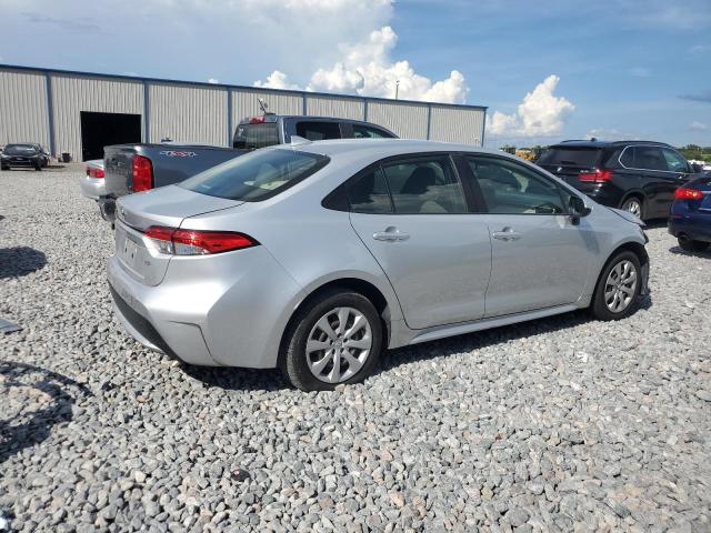 JTDEPMAE3NJ201170 - 2022 TOYOTA COROLLA LE ვერცხლისფერი ფოტო 3