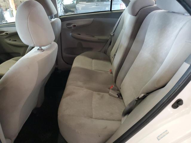 1NXBU40E09Z025000 - 2009 TOYOTA COROLLA BASE WHITE photo 10