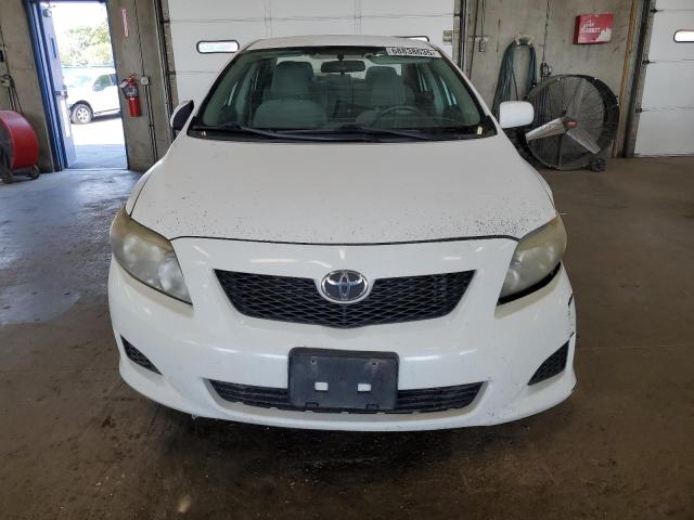 1NXBU40E09Z025000 - 2009 TOYOTA COROLLA BASE WHITE photo 5