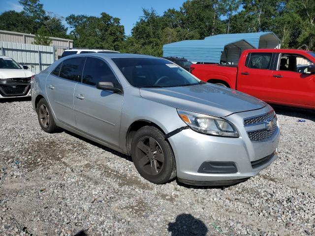 1G11B5SA0DF164345 - 2013 CHEVROLET MALIBU LS Silber Foto 4