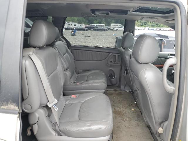 5TDZA22C24S132493 - 2004 TOYT SIENNA XLE SILVER photo 11