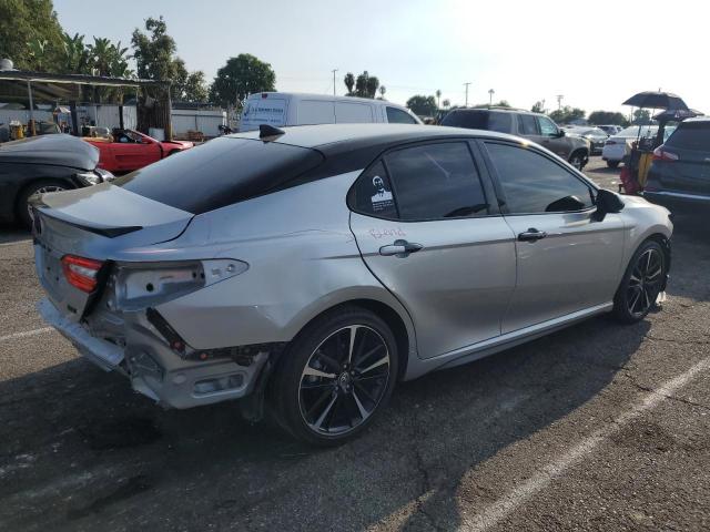 4T1K61AK3LU369151 - 2020 TOYOTA CAMRY XSE SILVER photo 3