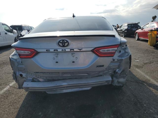 4T1K61AK3LU369151 - 2020 TOYOTA CAMRY XSE SILVER photo 6