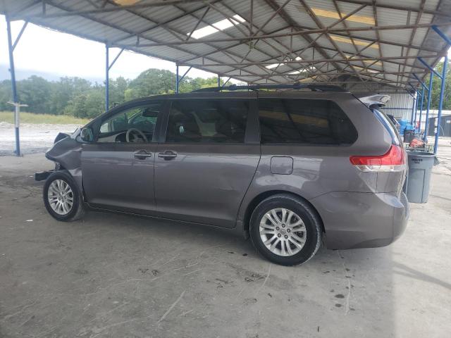 5TDYK3DC8BS131860 - 2011 TOYOTA SIENNA XLE GRAY photo 2