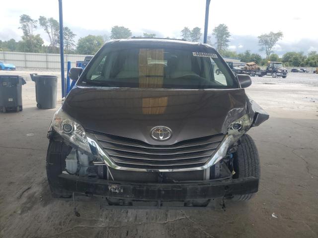 5TDYK3DC8BS131860 - 2011 TOYOTA SIENNA XLE GRAY photo 5