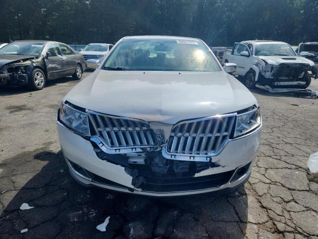 3LNHL2GCXCR832578 - 2012 LINCOLN MKZ WHITE photo 5