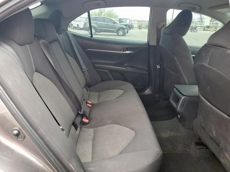 4T1C11AK5PU816054 - 2023 TOYOTA CAMRY LE 灰色 照片 10