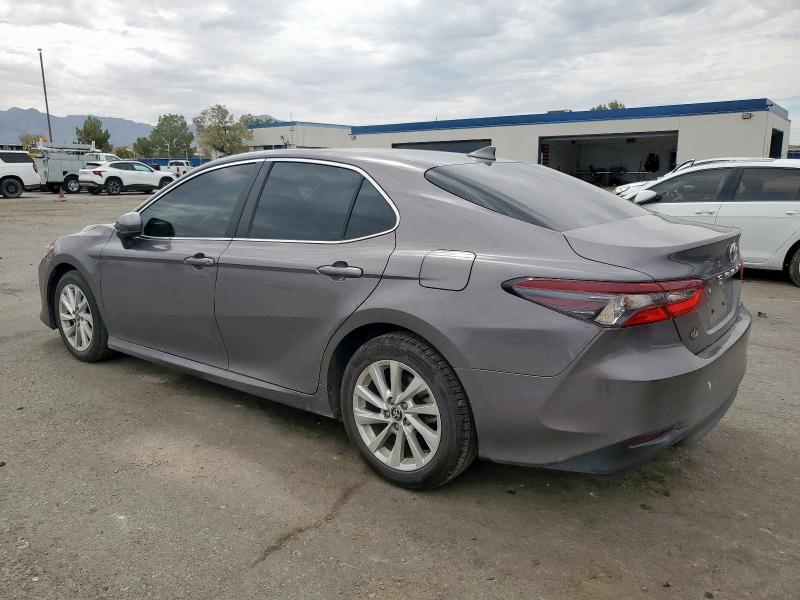 4T1C11AK5PU816054 - 2023 TOYOTA CAMRY LE 灰色 照片 2