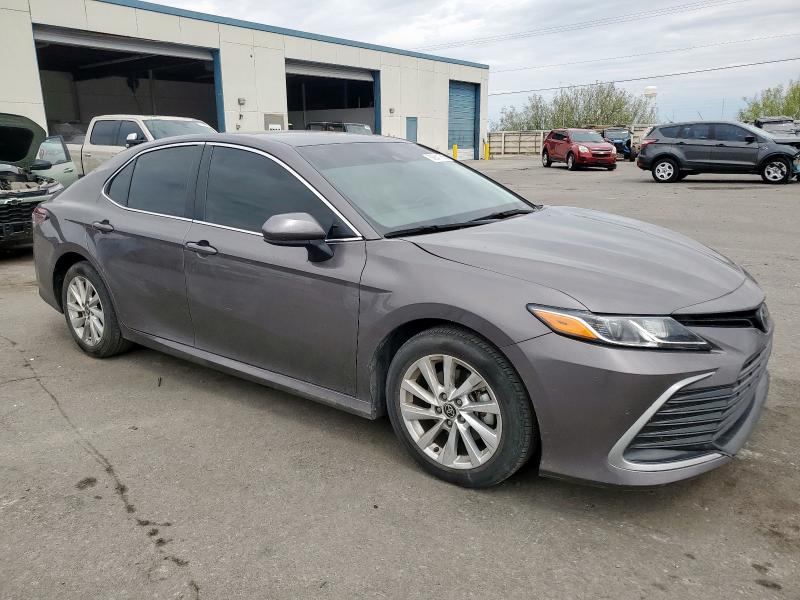 4T1C11AK5PU816054 - 2023 TOYOTA CAMRY LE 灰色 照片 4