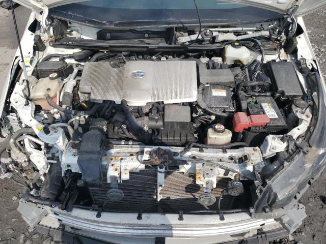 JTDKARFP1H3015339 - 2017 TOYOTA PRIUS PRIM WHITE photo 11
