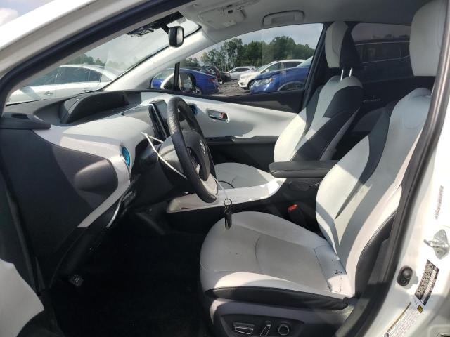JTDKARFP1H3015339 - 2017 TOYOTA PRIUS PRIM WHITE photo 7