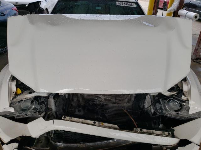 1ZVBP8AM3D5277770 - 2013 FORD MUSTANG WHITE photo 11