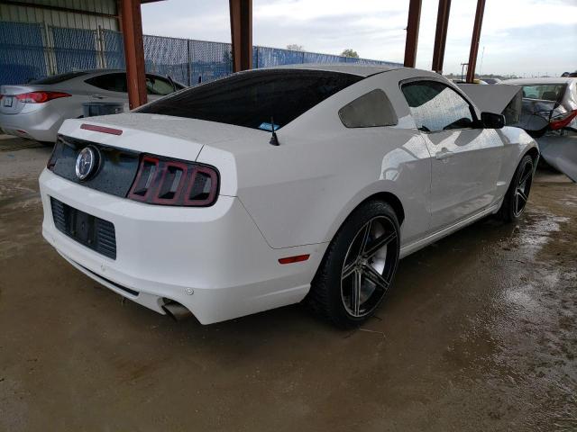 1ZVBP8AM3D5277770 - 2013 FORD MUSTANG WHITE photo 3