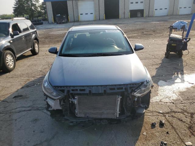 3KPC24A3XJE034186 - 2018 HYUNDAI ACCENT SE Күміс фото 5