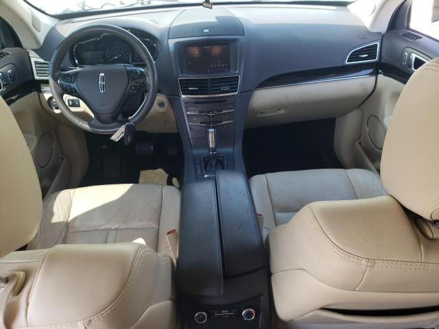 2LMHJ5ATXDBL53727 - 2013 LINCOLN MKT Weiß Foto 8