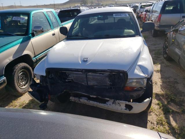 1B7GG22N0YS568523 - 2000 DODGE DAKOTA BAS WHITE photo 5