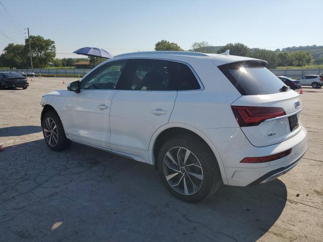 WA1AAAFY1M2078554 - 2021 AUDI Q5 PREMIUM WHITE photo 2