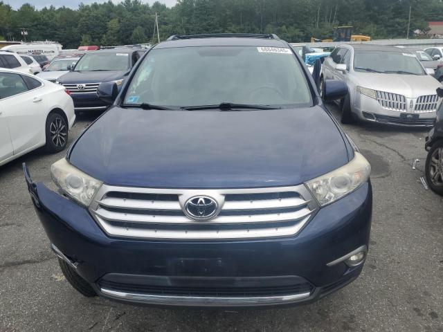 5TDBK3EH8BS043164 - 2011 TOYOTA HIGHLANDER BASE Blau Foto 5