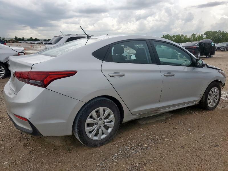 3KPC24A62LE110321 - 2020 HYUNDAI ACCENT SE SILVER photo 3