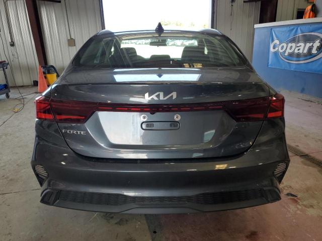 3KPF24AD7PE663242 - 2023 KIA FORTE LX GRAY photo 6